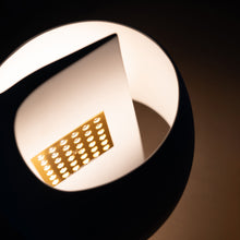 Charger l'image dans la galerie, Lampe B