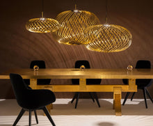 Charger l'image dans la galerie, Spring Pendant Brass Small