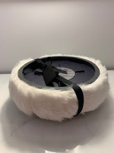 Charger l'image dans la galerie, Bougie "Bowl" Lapin