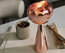 Charger l&#39;image dans la galerie, Melt Portable Copper LED
